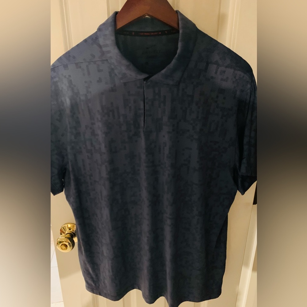 SOLD // Nike Dri-Fit Tiger Woods Collection polo